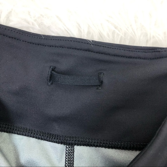 Lululemon Run inspire cropped snake scale leggings - Picture 10 of 11